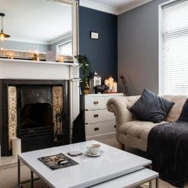 Coastal 2-Bed Apartment, 5 Min to Beach, hotel a Milford on Sea