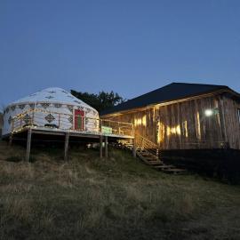 Yurt house Kolsai&Kaindy Lakes, hotel a Karabulak