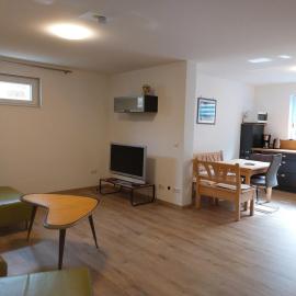 Ferienwohnung Gartenweg, hotel u gradu 'Strullendorf'