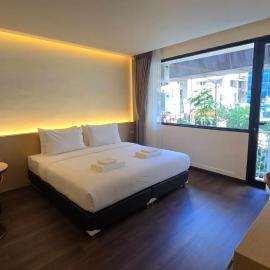 Norns Silom Cafe & Stay
