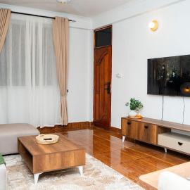 Minzi homes Cozy luxury 2BR Apartment