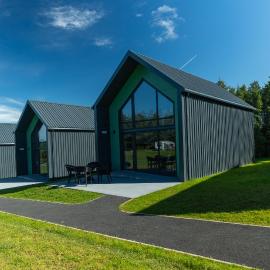Wild Atlantic Camp, hotel in Creeslough