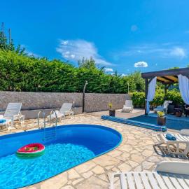 Holiday home Cherry pool Crikvenica by Villas Guide, Hotel in Bakar