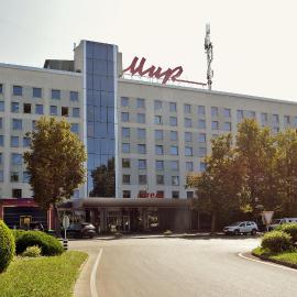 Hotel Mir, hotel en Rivne