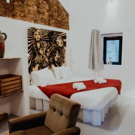 Freedom Ville Boutique Hotel Portugal、Vale da Certaのホテル