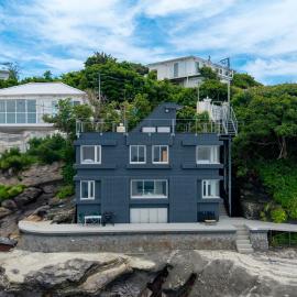 GIFTHOUSE Miura Moroiso, hotel a Miura