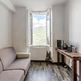 La Dolce Vista by Quokka 360 - Lake View Apartment in Blevio、ブレーヴィオのホテル
