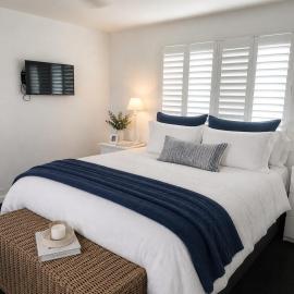 Modern Escape Near Parks & Cafés, hotel sa Sunbury