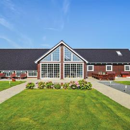 Holiday Home Emelita - 900m from the sea by Interhome, hotel en Marielyst