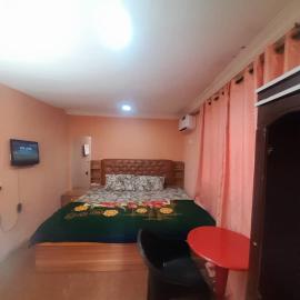 St Nicholas Guest Inn, hotel em Galadima