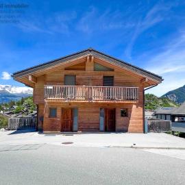 Katver 72, joli appartement avec balcon, proche du centre du village