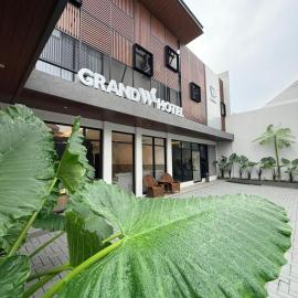Grand WK Hotel