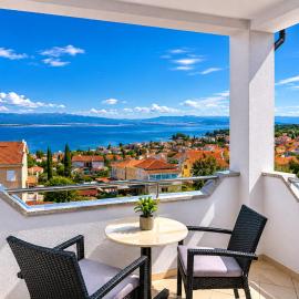 Apartments Kvarner, hotel in Malinska