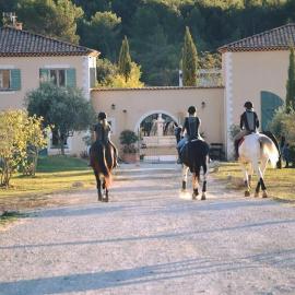 Les Ecuries du Maistre