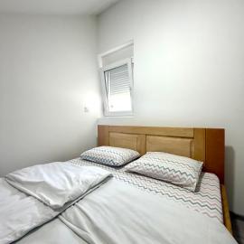 1-Bedroom apartment with mountain view and free parking