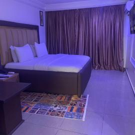 Savannah Suites and Apartments