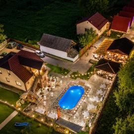 Bate Bole Mountain Villa, hotel a Elshani
