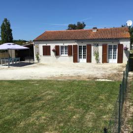 Bienvenue dans notre maison, hotel in Saint-Georges-dʼOléron
