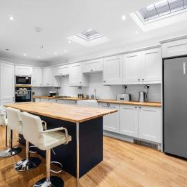 Luxury Grade II Townhouse Jewellery Quarter Sleeps 11 Spa Bathroom Birmingham City Centre