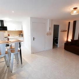 CHILL 4 pers Boîte à clé 24 sur 7 Netflix & Wifi, hotell sihtkohas Joinville