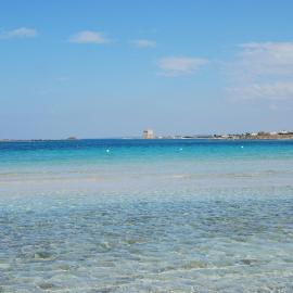 Hotiday Porto Cesareo Spiaggia، فندق في بورتو سيساريو