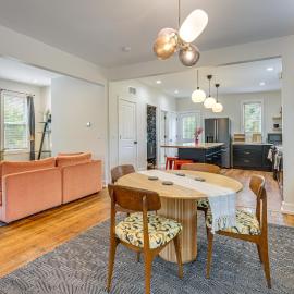 Yard & Fire Pit! Chic Retreat, 2 Mi to Ford Field, hotel in Detroit