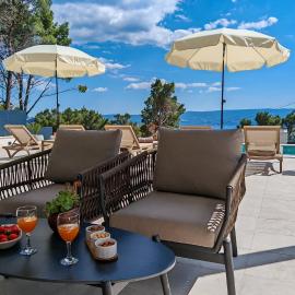 Villa Maria - Heated Pool, Sea & Mountain Views, Sports Court، فندق في Gata