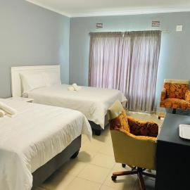 Mabutane Villas, hotel em Badplaas