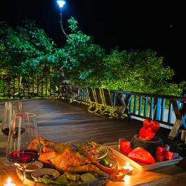 Lela Station Cofffee & Homestay Hữu Liên โรงแรมในLàng Ben