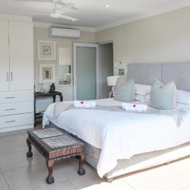 66 On Monzali 4 Star Luxury Guesthouse, hotel Hiltonban
