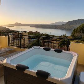 Souda Bay View with Private Pool near Chania City