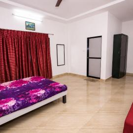 Attra Farms, hotel Karjatban