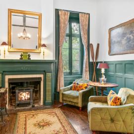Spacious Studio on Historic Inn Property, hotel en Asheville