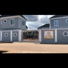 DE'BOSS hotels and suites, hotel em Okitipupa