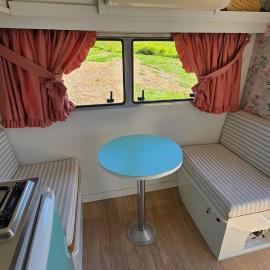 Trailer no topo da montanha com vista panorâmica, hotel u gradu Kasapava