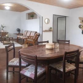 Chez Norah - Grand appartement, calme, air pur et wi-fi, hotel u gradu Ampitatafika