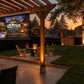 4BR Coach House - Hot Tub Fire Pit & Theatre