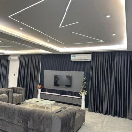 Executive Four Bedrooms Residence with Ultimate Comfort, hotel a Accra