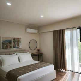 Velia Rooms