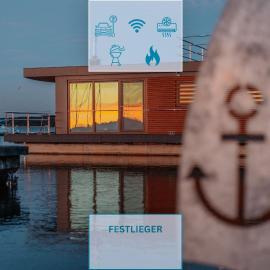 Floatinghouse Bellini、Klittenのホテル