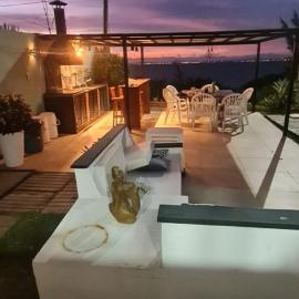 Casarão de frente para a Lagoa em Praia Seca - RJ