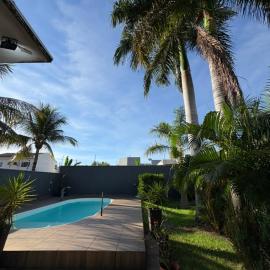 Casa Aconchegante Alto Padrão com Piscina, hotel in Lucas do Rio Verde