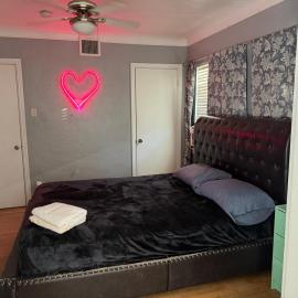Downtown Mother-In-Law Suite Moreland