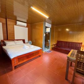 Resort Đồi Thông, hotell sihtkohas Kon Von Kla