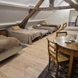Lit simple en dortoir climatisé, hotell sihtkohas Savins