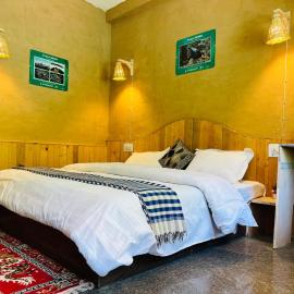 Pond & Stone Homestay
