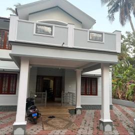 Nandanam โรงแรมในMulappilangād