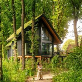 Natuurvilla's met hottub of sauna, ξενοδοχείο σε Wekerom
