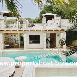 Buscastell Villa Ibiza Exclusive 800-Yr Finca, Private Retreat for groups