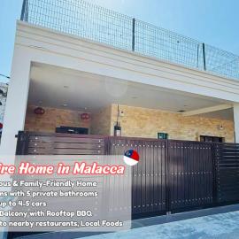 Spacious Home in the Heart of Melaka for Families 10 pax, Chill & Relax at Extra Wide Balcony, COMFY HILL